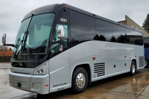 40 Passenger Deluxe Coach